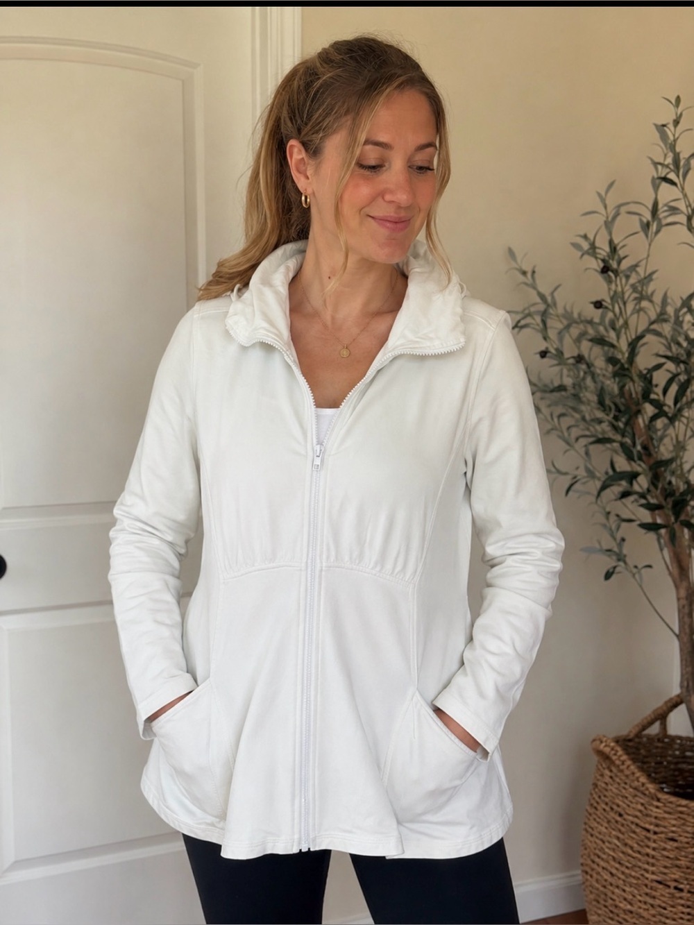 CMC Women's Cream Zip-Front Jacket